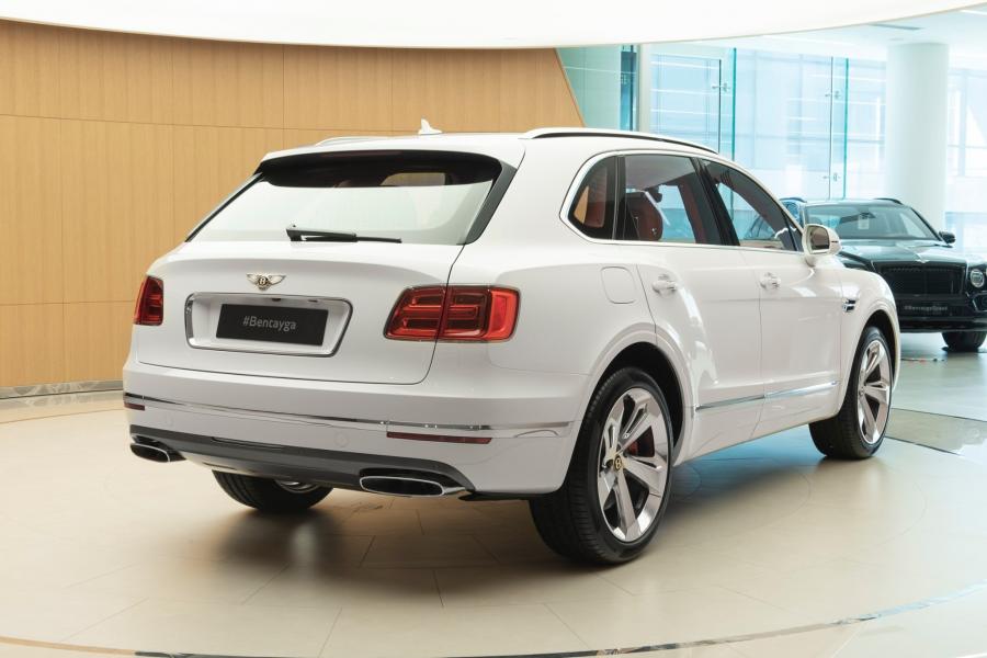  Bentley Bentayga W12 Centenary Specifications 2020 года  (UAE) (фото 3 из 10)